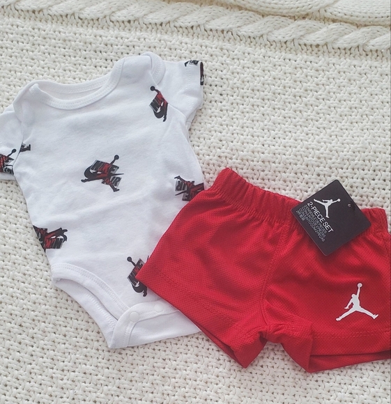 Other - Kids NIKE Outfit Set